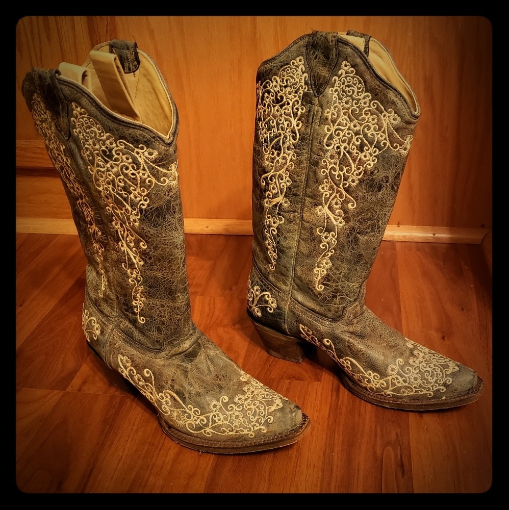 Corral Brown Crater Bone Embroidery Boot